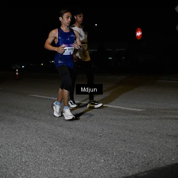 Runner Photo 7438856