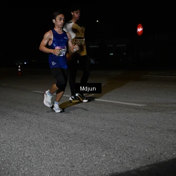 Runner Photo 7438861