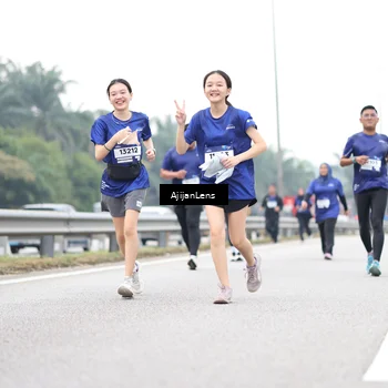 Runner Photo 7438865