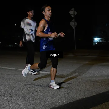 Runner Photo 7438868