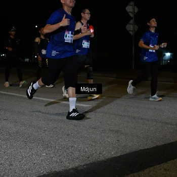 Runner Photo 7438870
