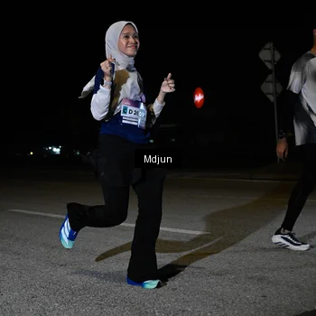Runner Photo 7438874