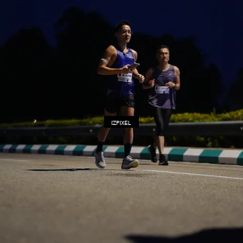 Runner Photo 7438887