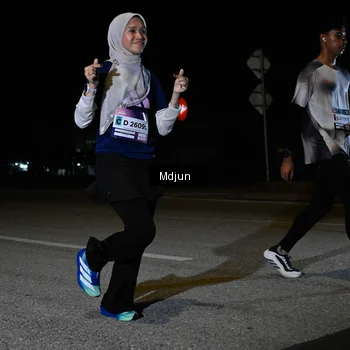 Runner Photo 7438888