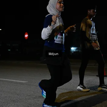 Runner Photo 7438890