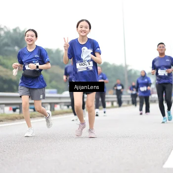 Runner Photo 7438910