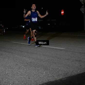 Runner Photo 7438917
