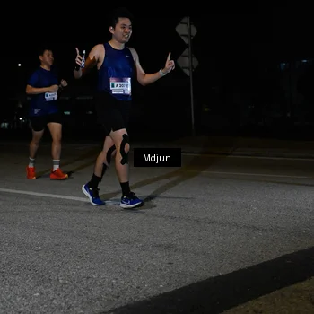 Runner Photo 7438923