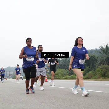 Runner Photo 7438939