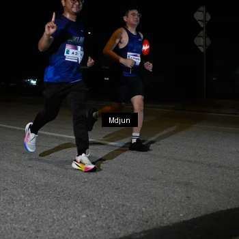 Runner Photo 7438951
