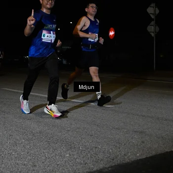 Runner Photo 7438953