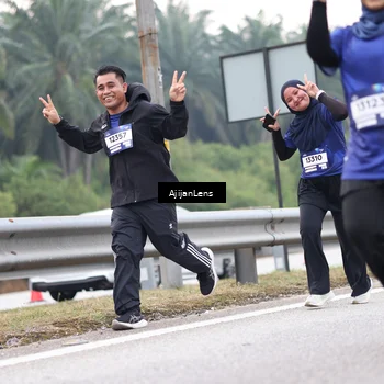 Runner Photo 7438968
