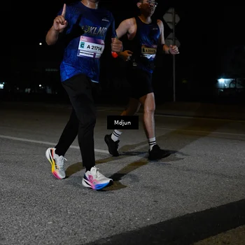 Runner Photo 7438973