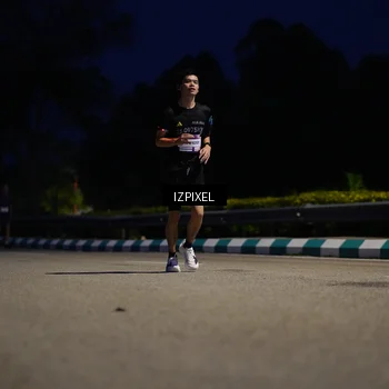 Runner Photo 7439020