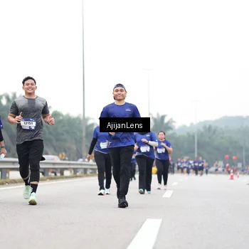 Runner Photo 7439021