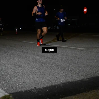 Runner Photo 7439023