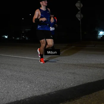 Runner Photo 7439048