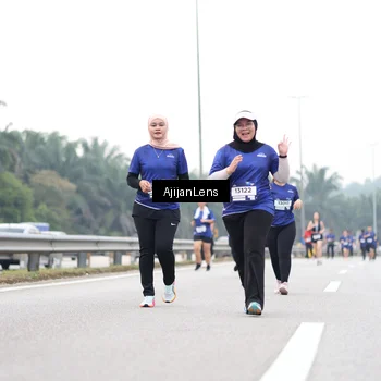 Runner Photo 7439050