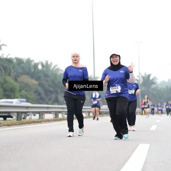 Runner Photo 7439051