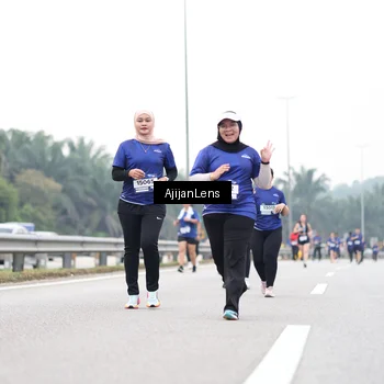 Runner Photo 7439056