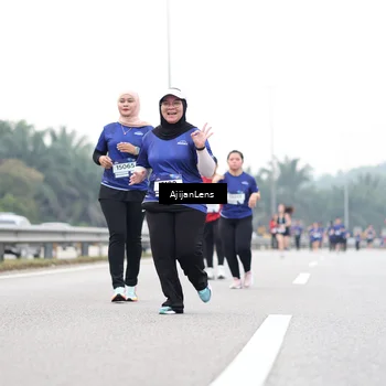 Runner Photo 7439063