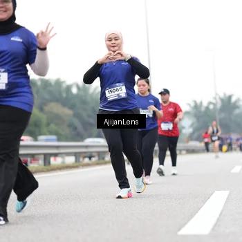 Runner Photo 7439073