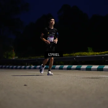 Runner Photo 7439081
