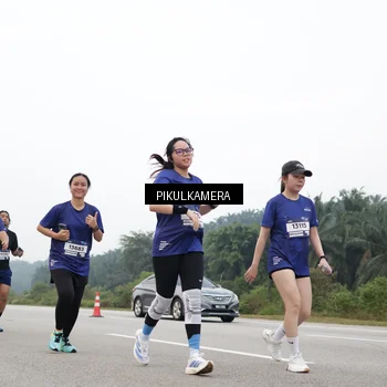 Runner Photo 7439096