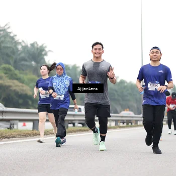 Runner Photo 7439101