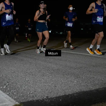 Runner Photo 7439103