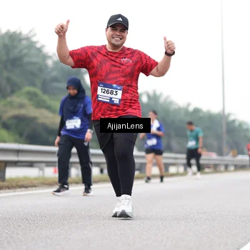 Runner Photo 7439118