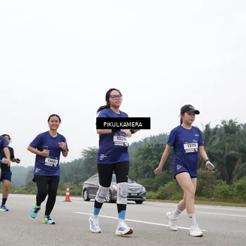 Runner Photo 7439119