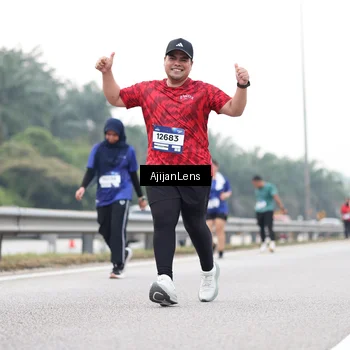 Runner Photo 7439120
