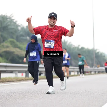 Runner Photo 7439137