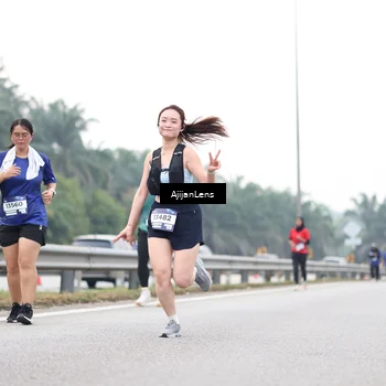 Runner Photo 7439139