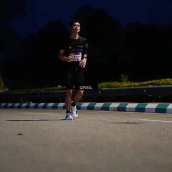 Runner Photo 7439143
