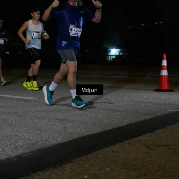 Runner Photo 7439175