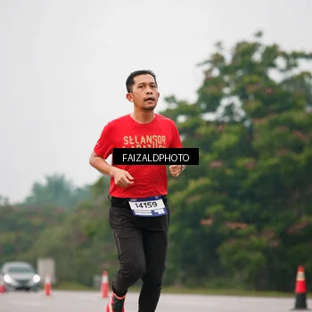 Runner Photo 7439205