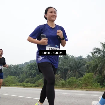 Runner Photo 7439213