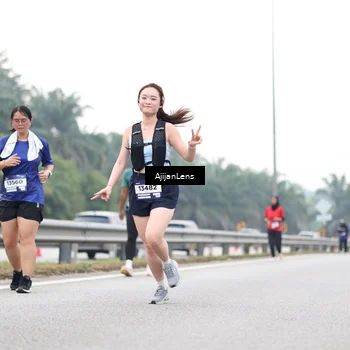 Runner Photo 7439228