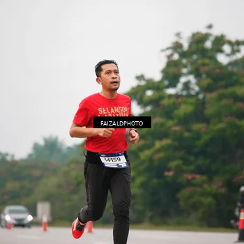 Runner Photo 7439233