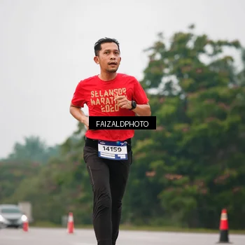 Runner Photo 7439240