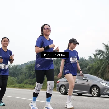 Runner Photo 7439242