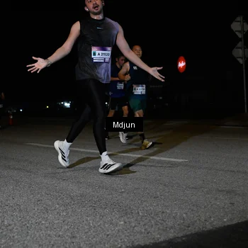 Runner Photo 7439247