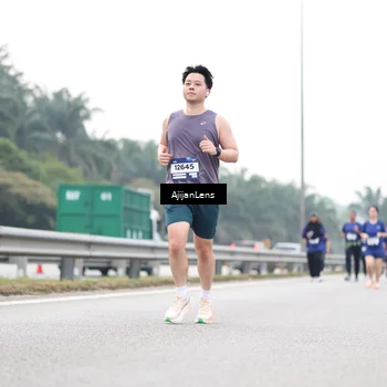 Runner Photo 7439259