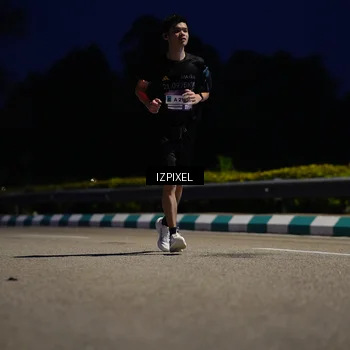 Runner Photo 7439271