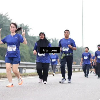 Runner Photo 7439296