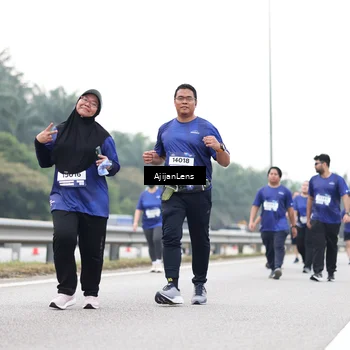 Runner Photo 7439305