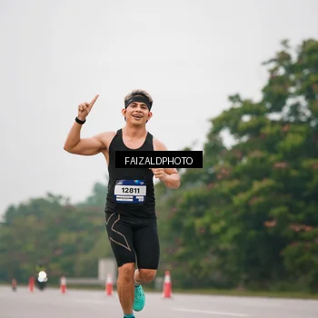 Runner Photo 7439356