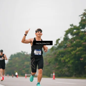 Runner Photo 7439358